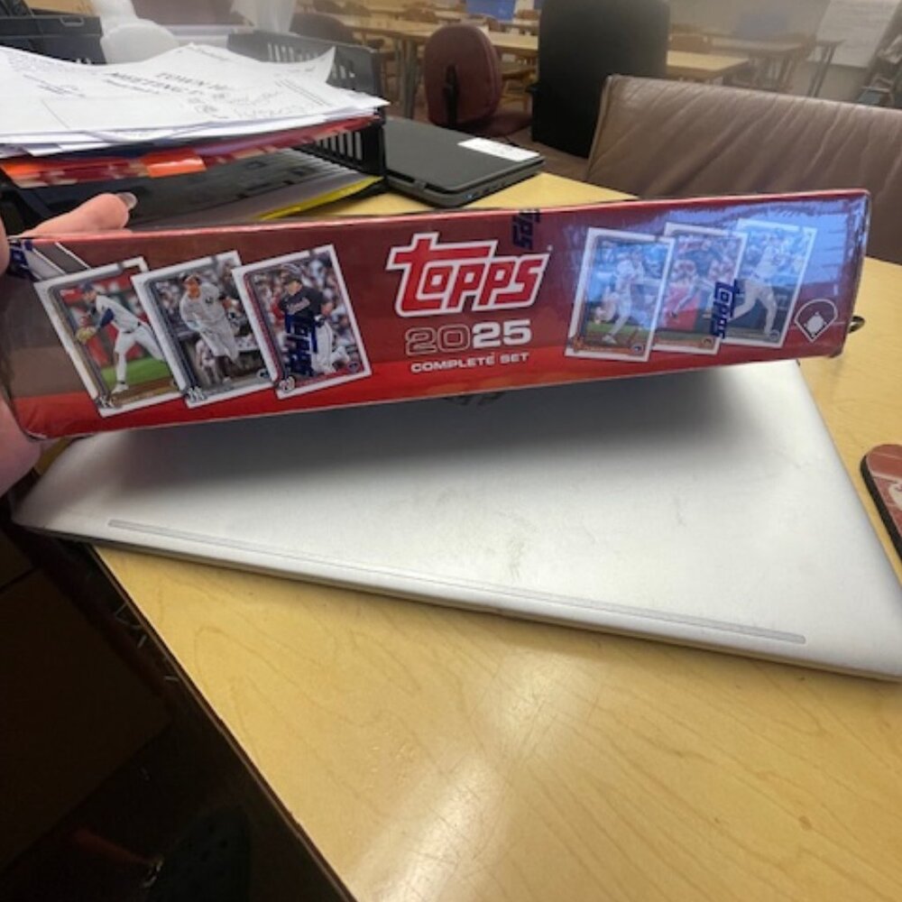 Topps 2025 Complete Sets Baseball Hobby Box